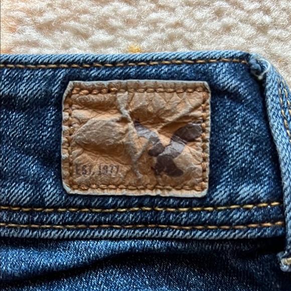 Levi's Women's Dark Blue Jeans - Picture 2 of 3